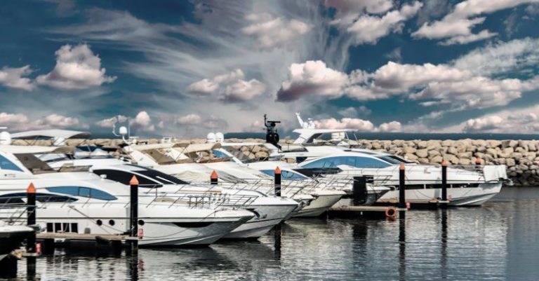 Yachts - Five White Yacht